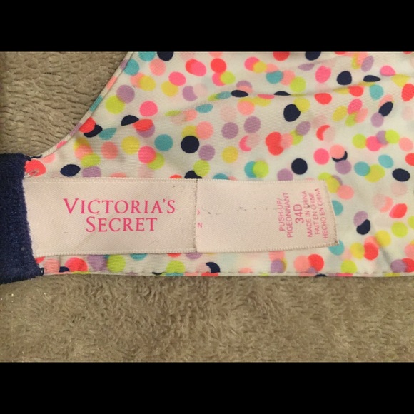 Victoria’s Secret Push Up bra - Picture 3 of 3